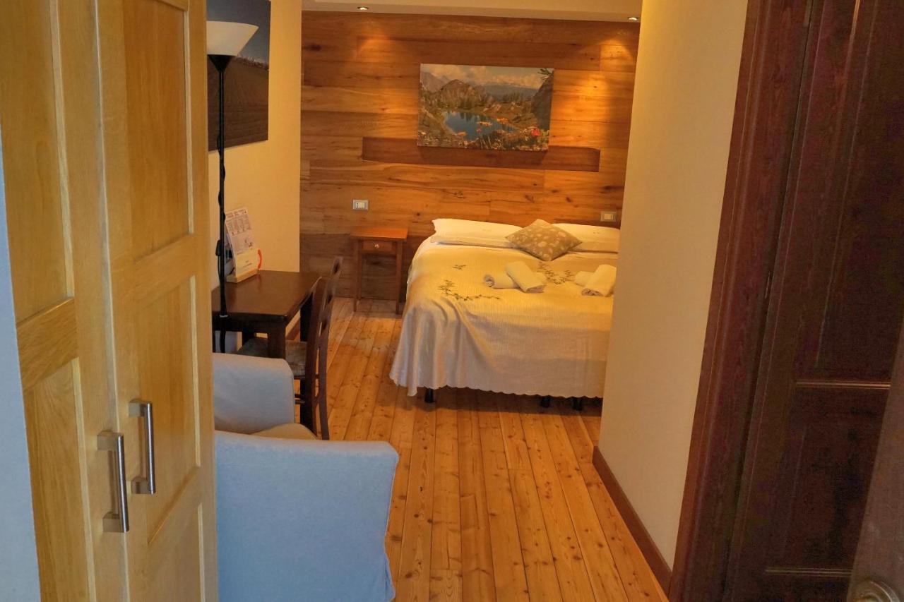 Pensione Albergo Diffuso Ceaglio Valle Maira Мармора Екстериор снимка